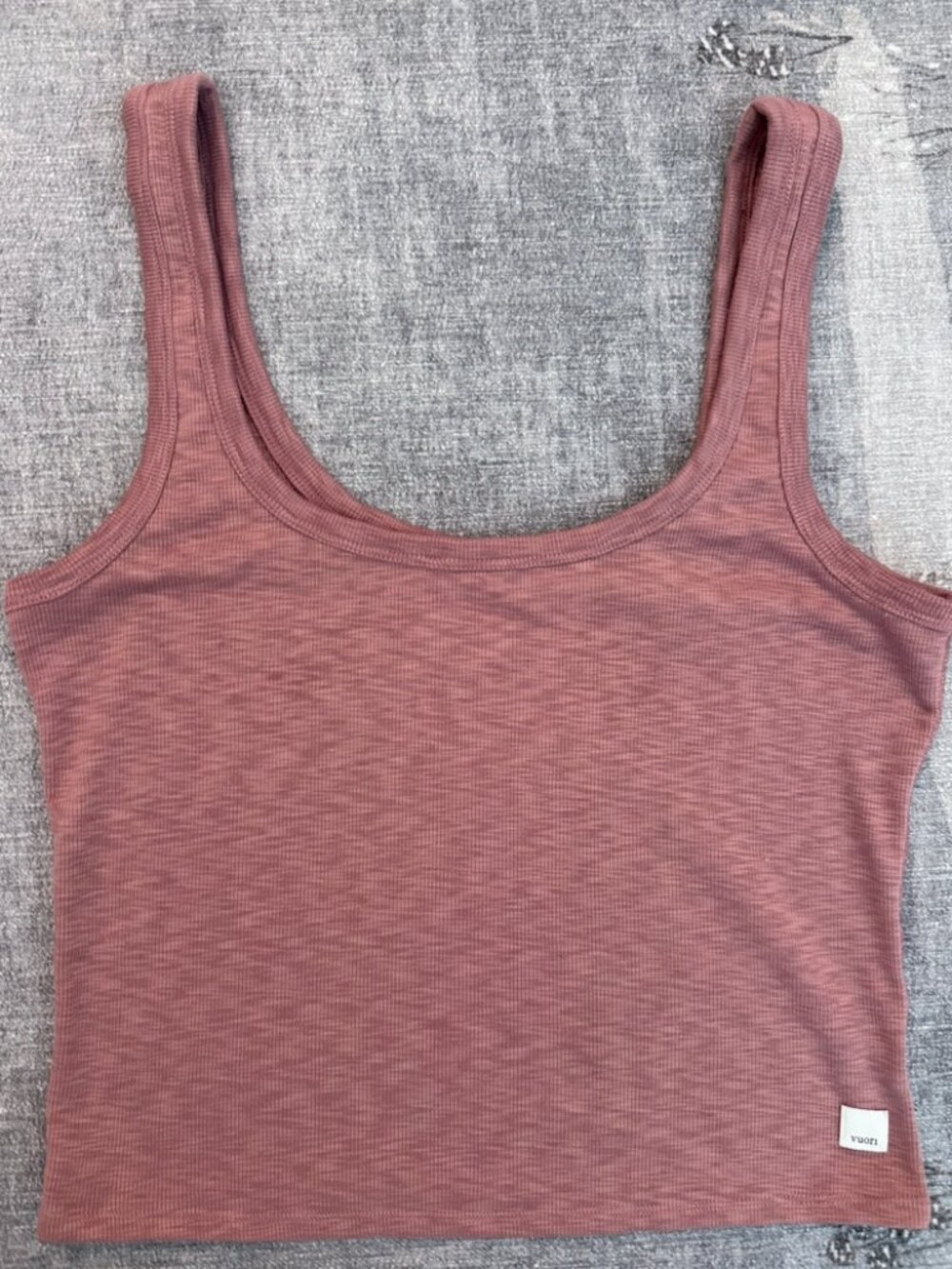 Vuori Ribbed Halo essential Scoop Neck Tank Mauve Pink Soft Stretch Athleisure